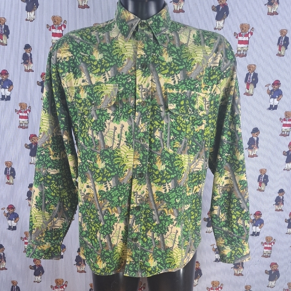 Vintage Y2K Bushlan casual camouflage hunting long sleeve Med button up shirt